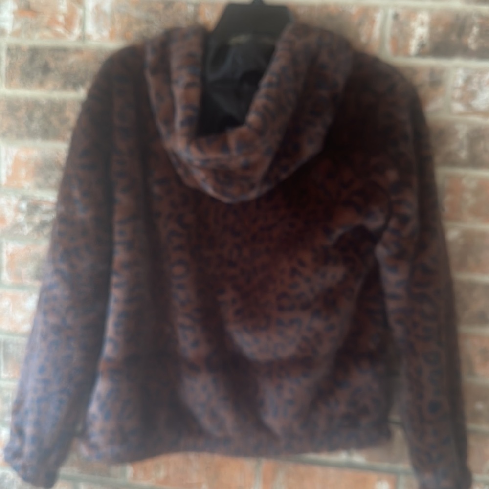 NWT Women's Nine West Faux-Fur
Hooded Jacket
Color brown cheetah - Picture 10 of 15